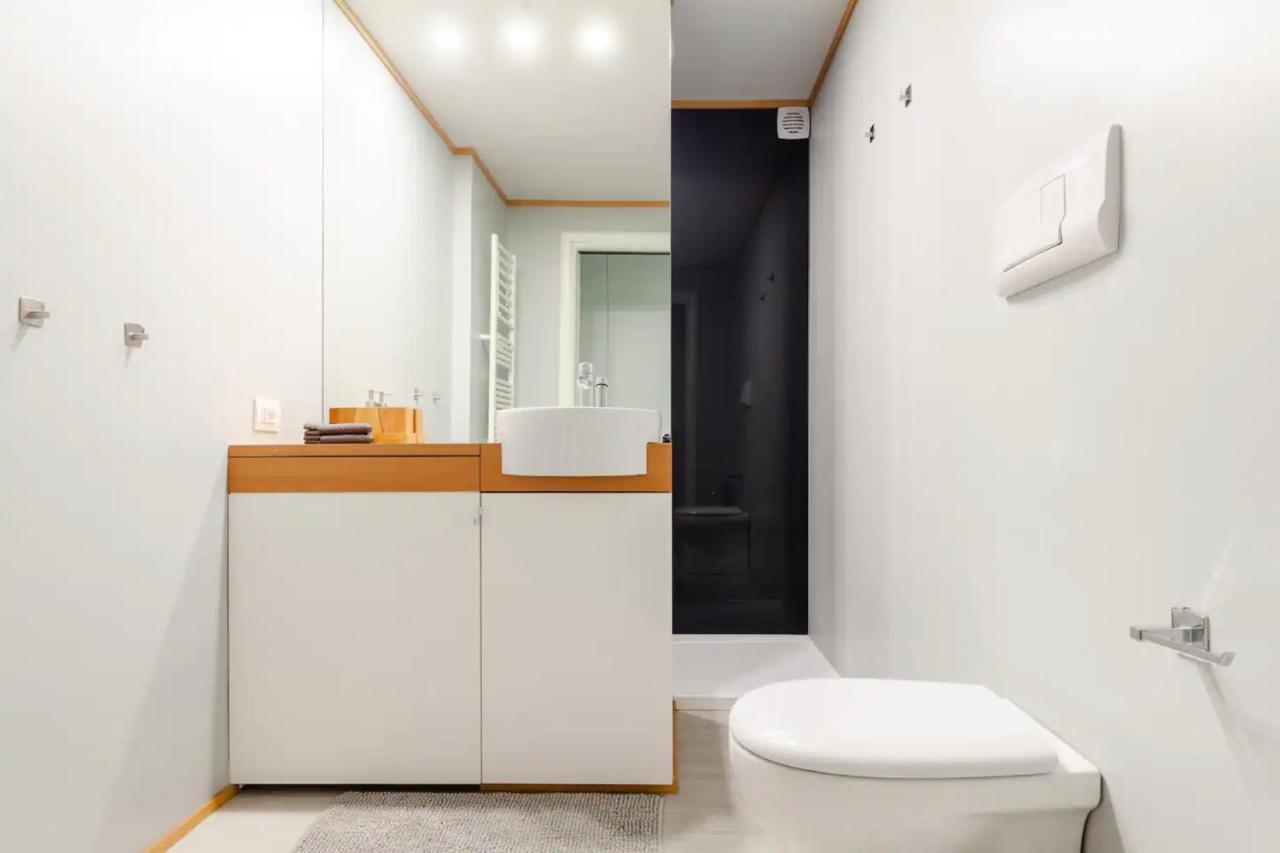 Design Spacious Loft In Navigli - Hosted By Sweetstay Milano Exterior foto