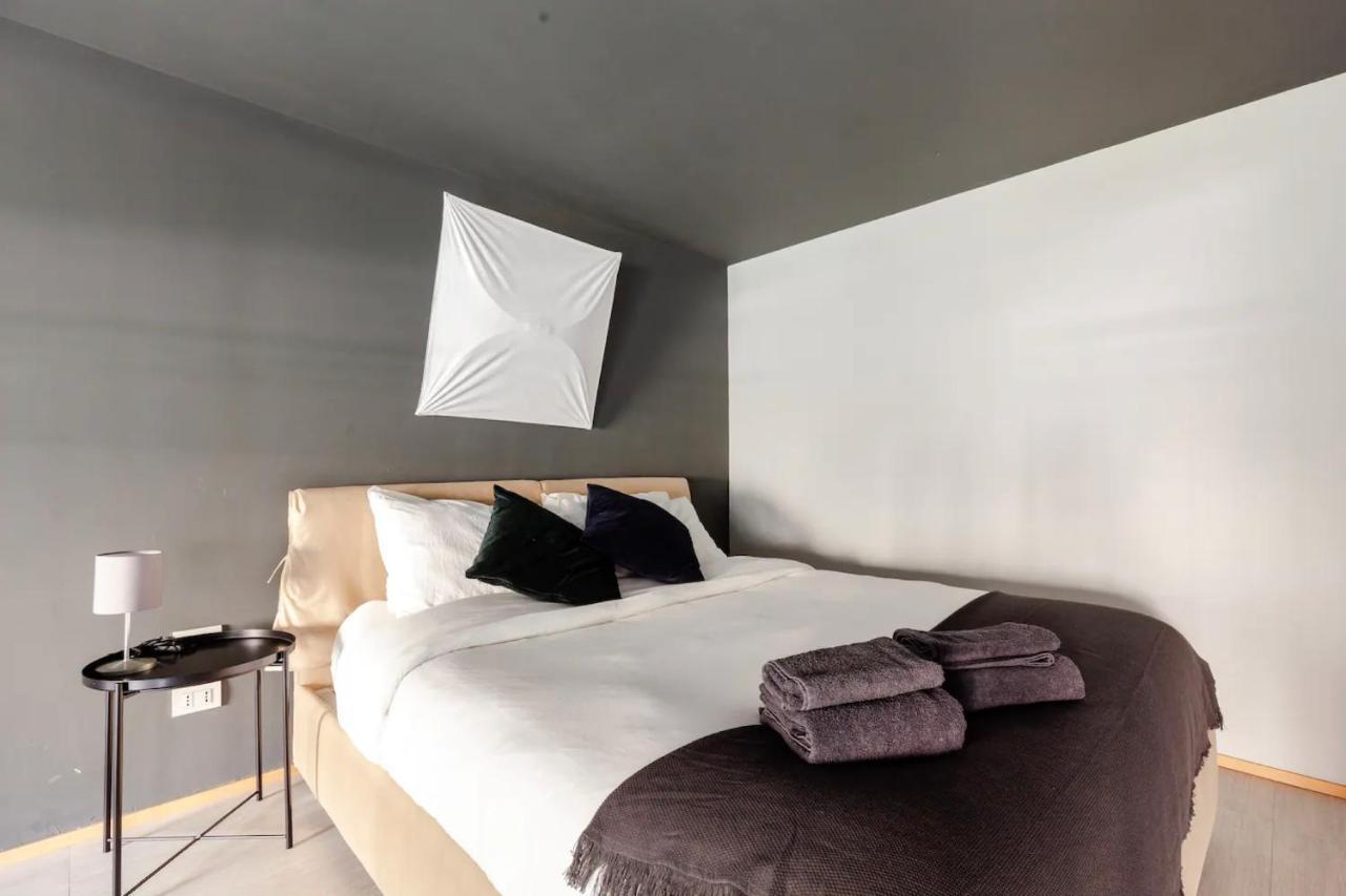 Design Spacious Loft In Navigli - Hosted By Sweetstay Milano Exterior foto